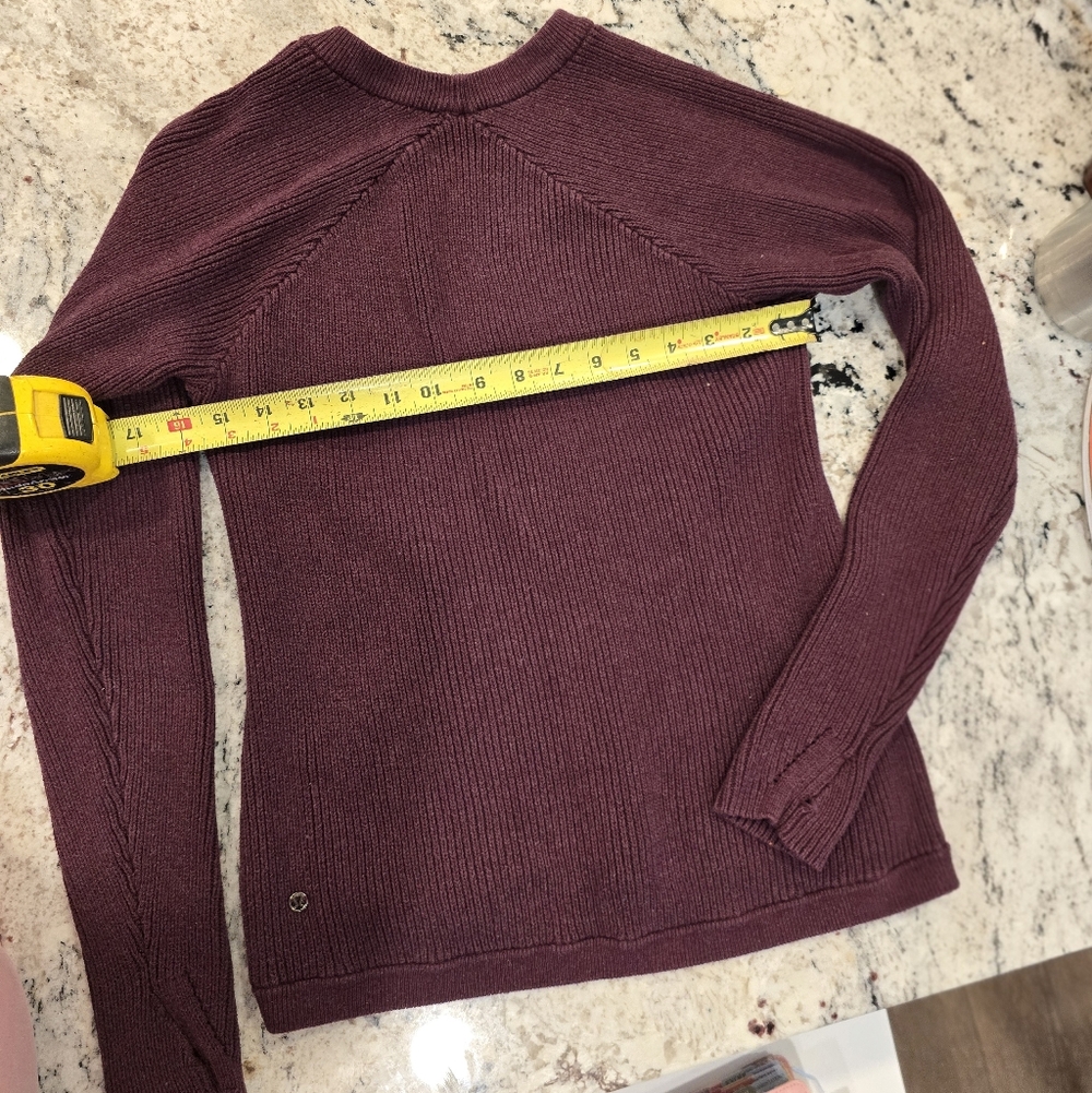 Lululemon  Sweater